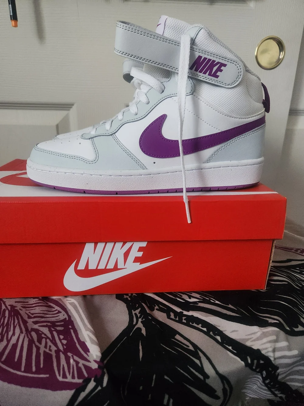 Nike Youth High-Top Sneakers White with Purple Accents